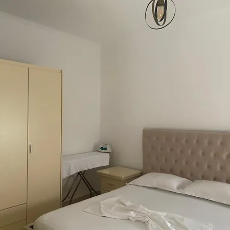 Nela Apartment *